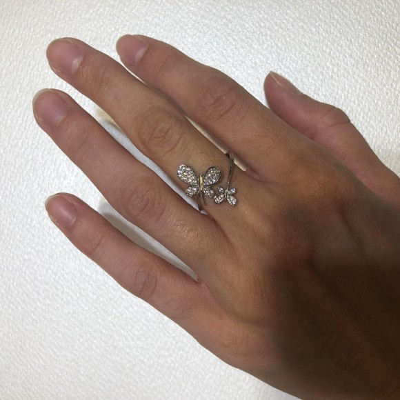 Δαχτυλίδι λευκόχρυσο με πεταλούδες