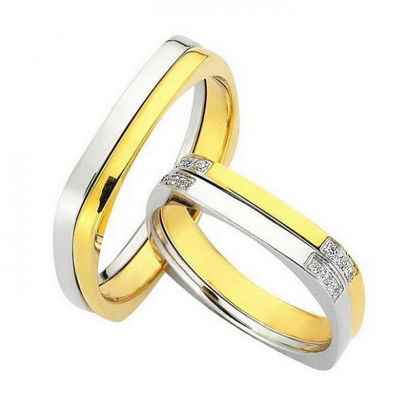 Ζευγάρι βέρες Bonise, δίχρωμες από κίτρινο χρυσό και λευκόχρυσο 14 καρατίων, η γυναικεία με διαμάντι. Σχέδιο bv104105an