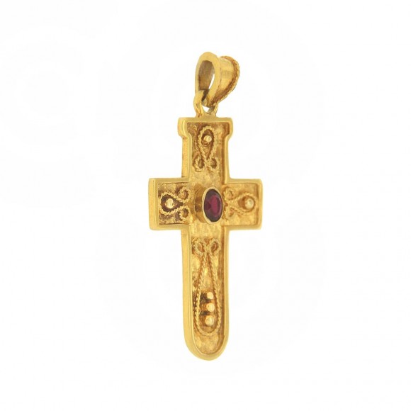 Βυζαντινός σταυρός με ρουμπίνι