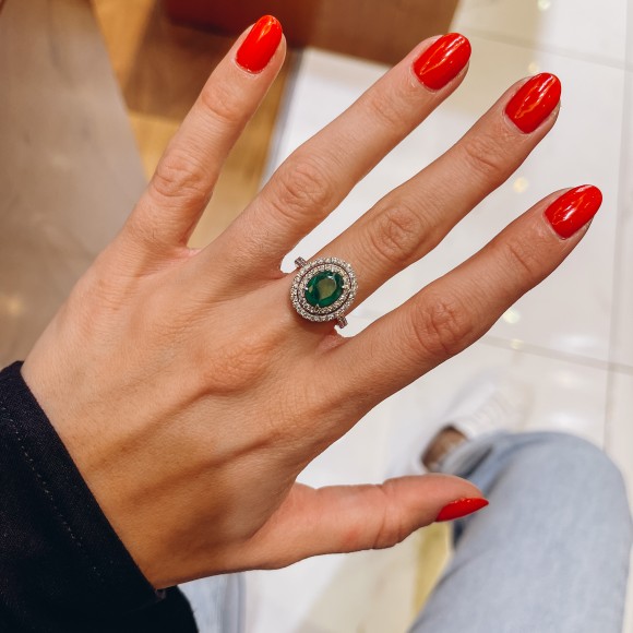 Δαχτυλίδι ροζε΄τα με emerald 1.90ct και δύο σειρές διαμάντια