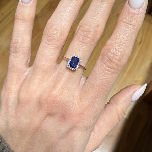 Δαχτυλίδι ροζέτα με ζαφείρι emerald cut 1.22ct