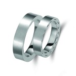 Ζευγάρι βέρες λευκόχρυσες 14 καρατίων, η γυναικεία με πέτρα ζιργκόν. Σχέδιο 247b-ba