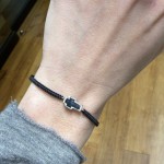 Βραχιόλι σταυρός μαύρος με κορδόνι